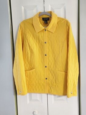 Requirements Vintage  Quilted Yellow Jacket with Snap Closure